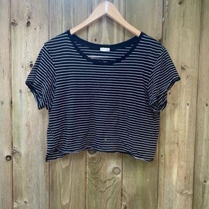 🌹4/16🌹GARAGE Striped crop top
